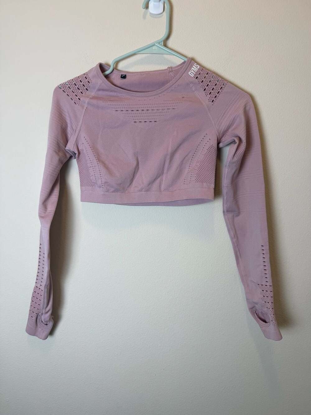 Gymshark Glow Long Sleeve Seamless Crop Top Pink